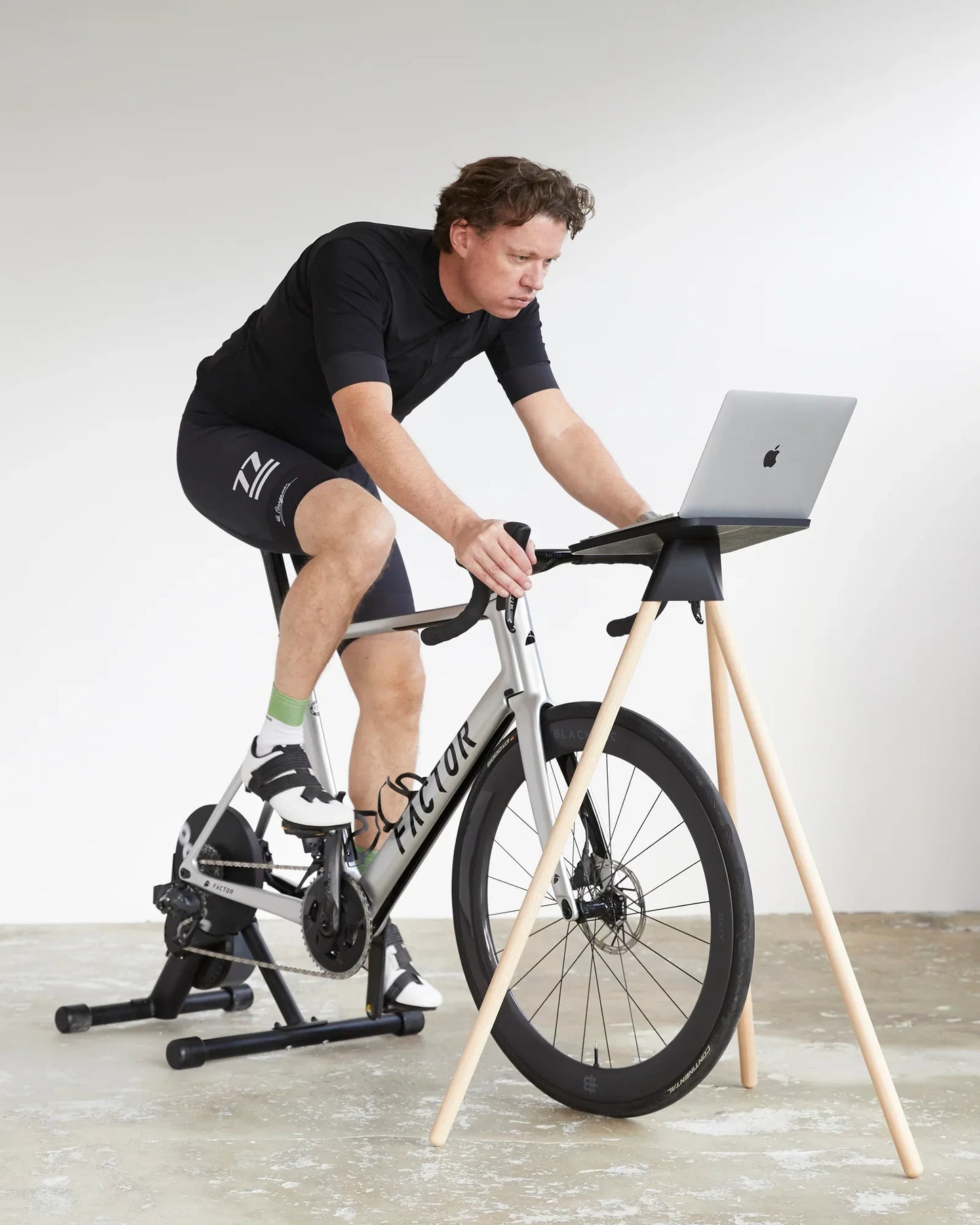 Tons Laptop Stand Phone Holder