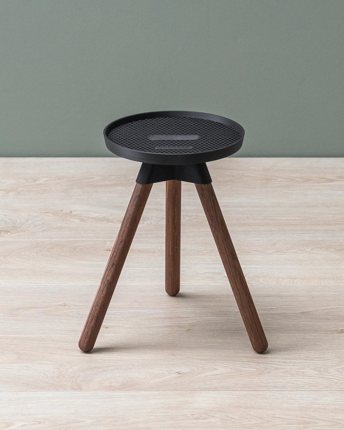 Tons Core Stand — Phone