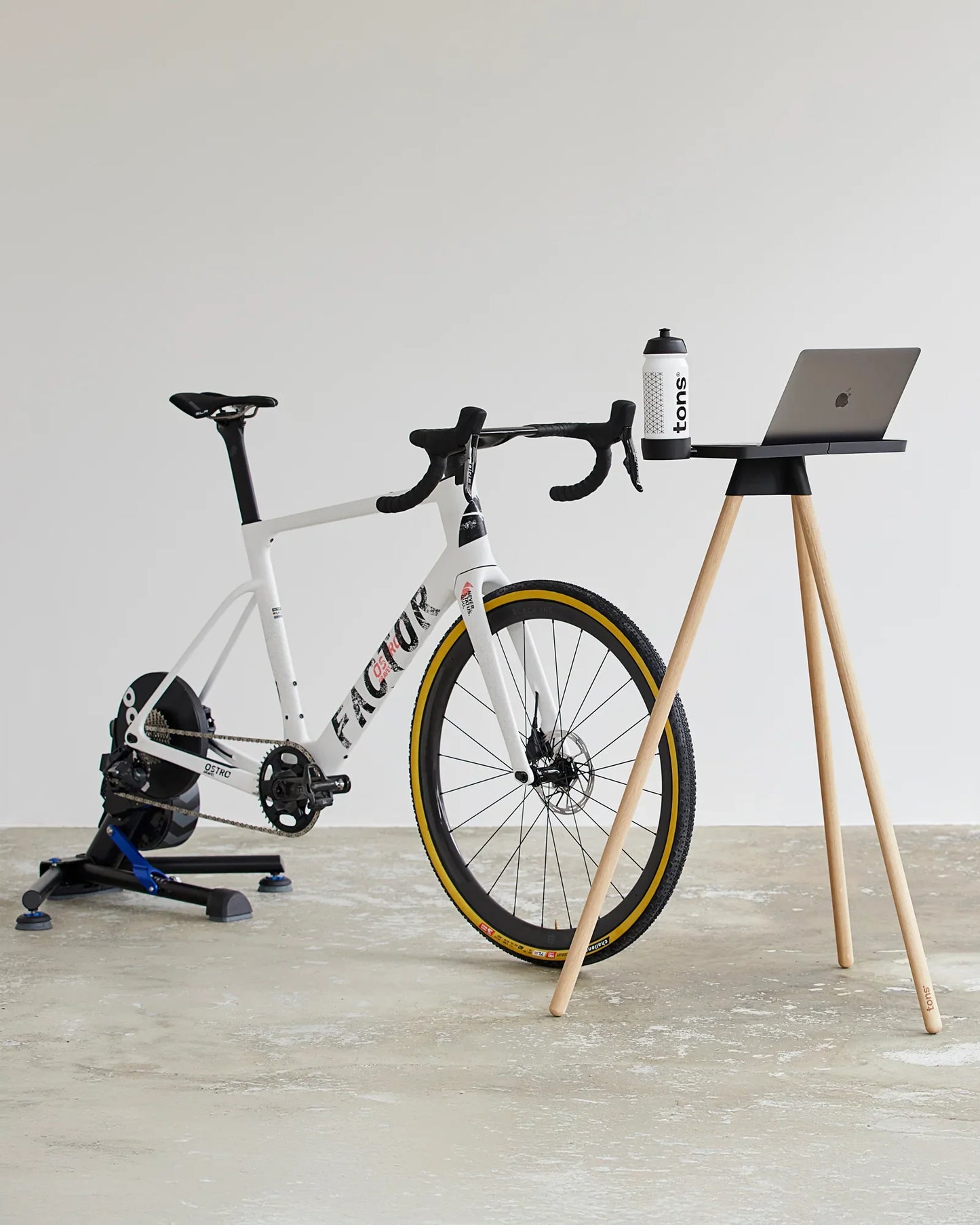 Tons Laptop Race Table