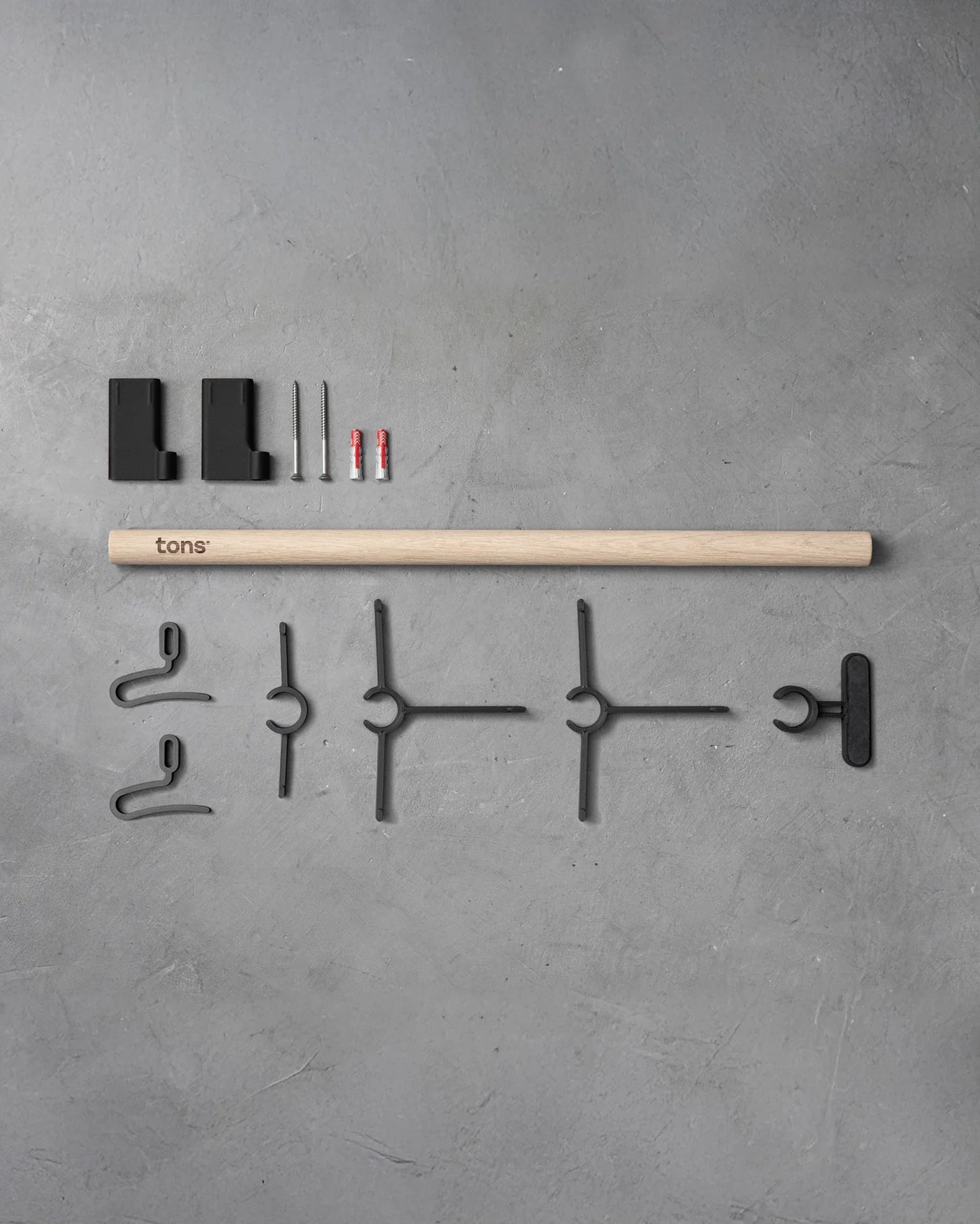 Tons Studio Rack C . Shoes + 2x Glasses + Helmet