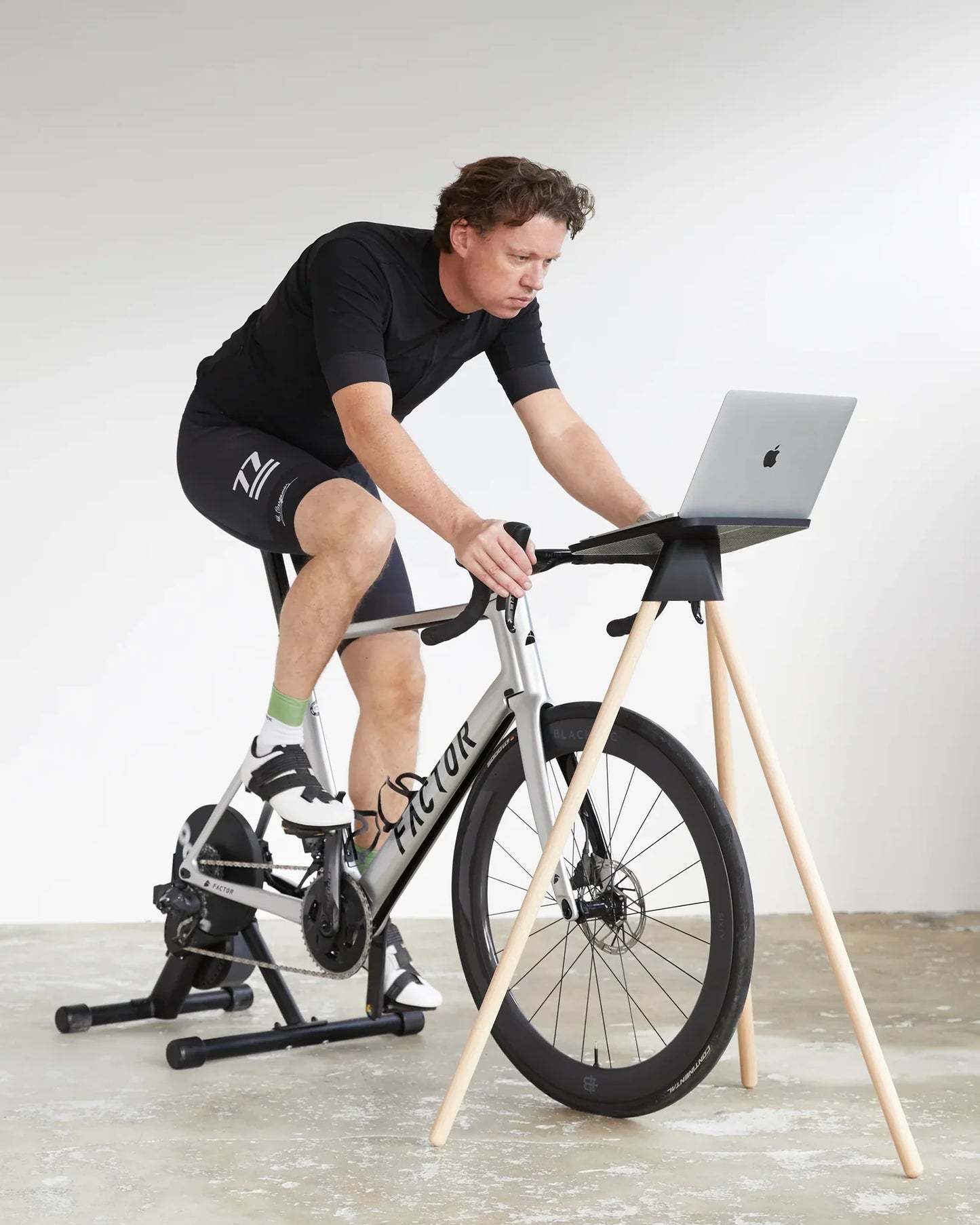 Tons Laptop Stand Phone Holder