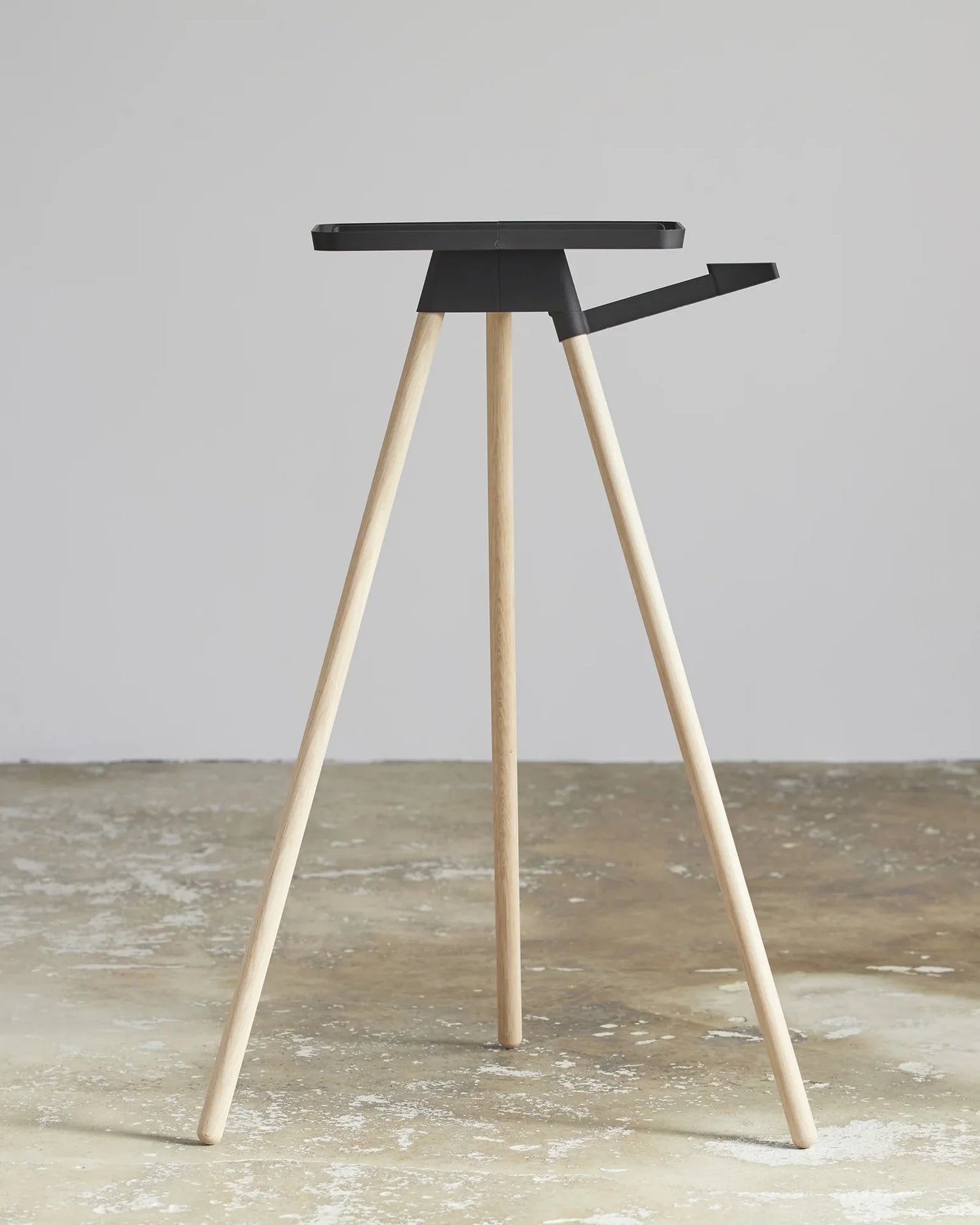 Tons iPad Race Table