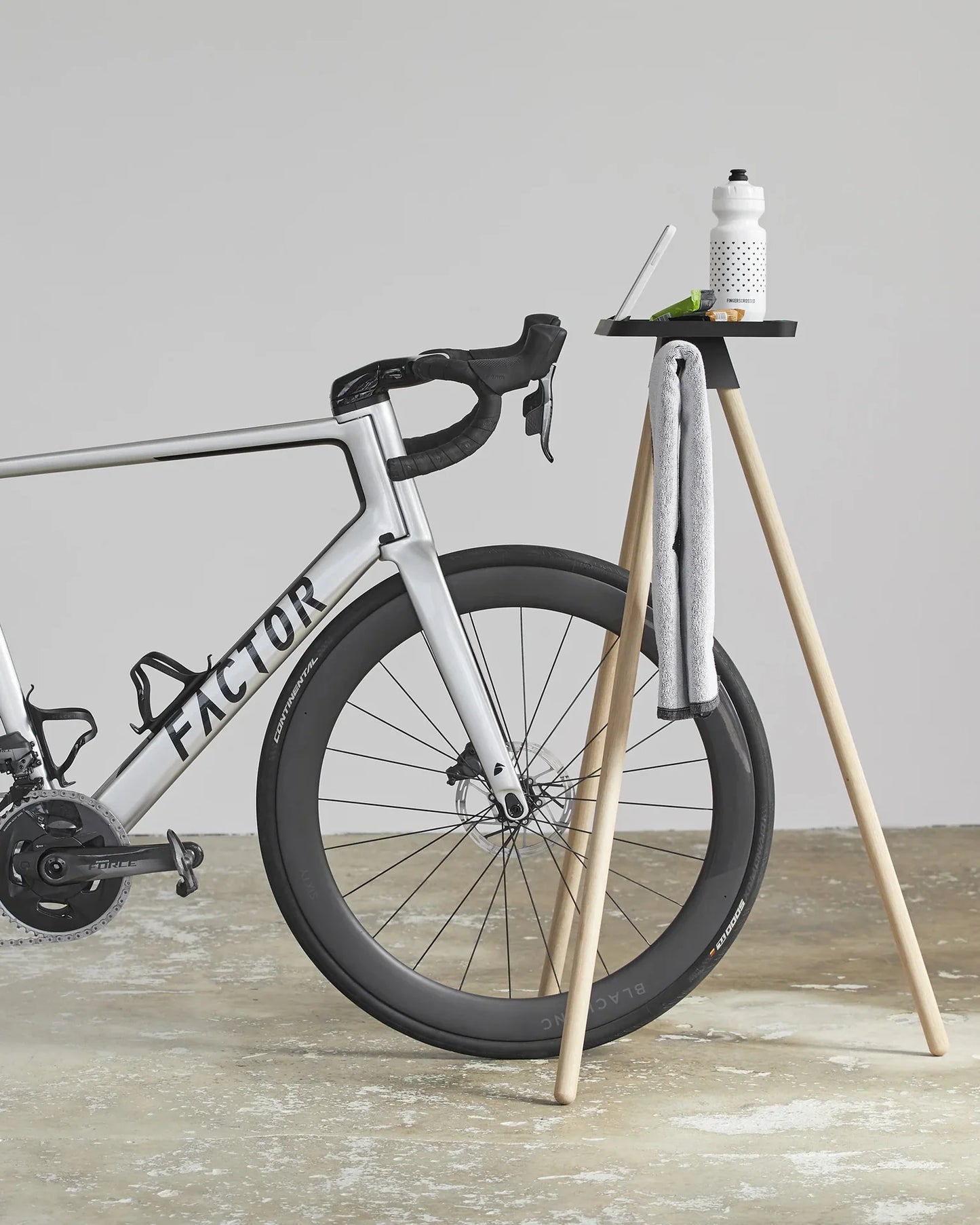 Tons iPad Race Table