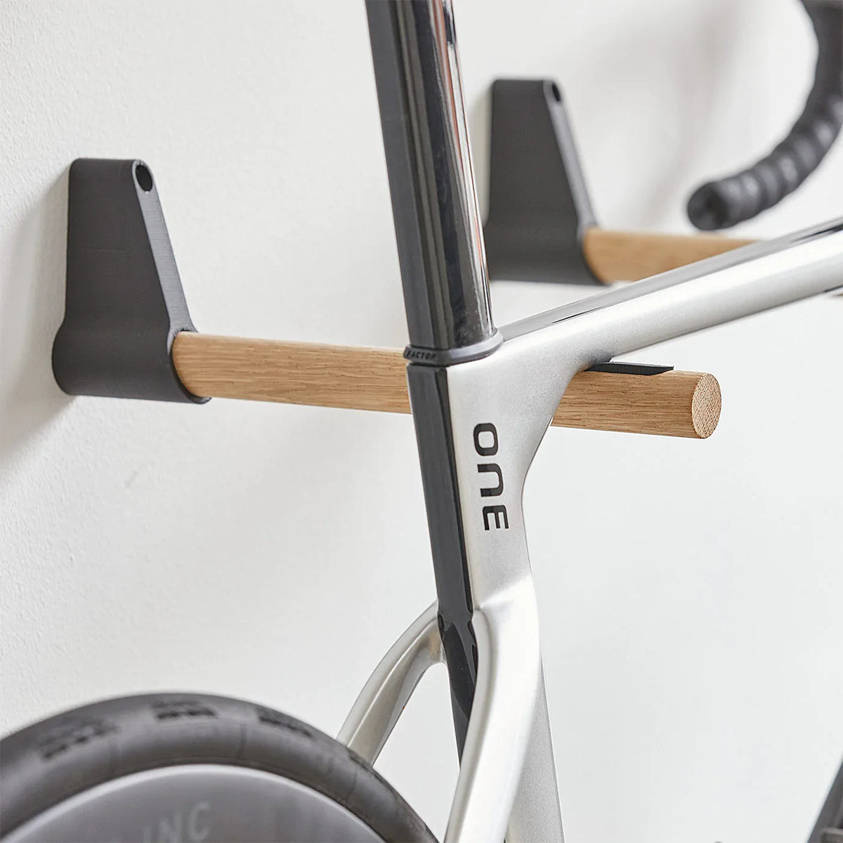 Tons Studio Wall Mount Natural Oak  (32cm)