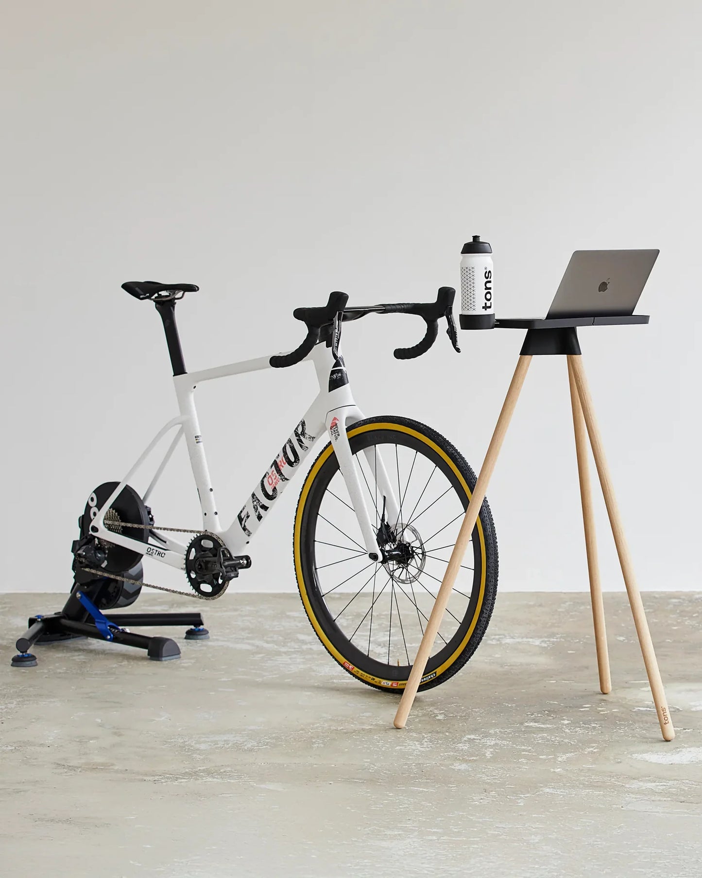 Tons Laptop Race Table + Holder Kit