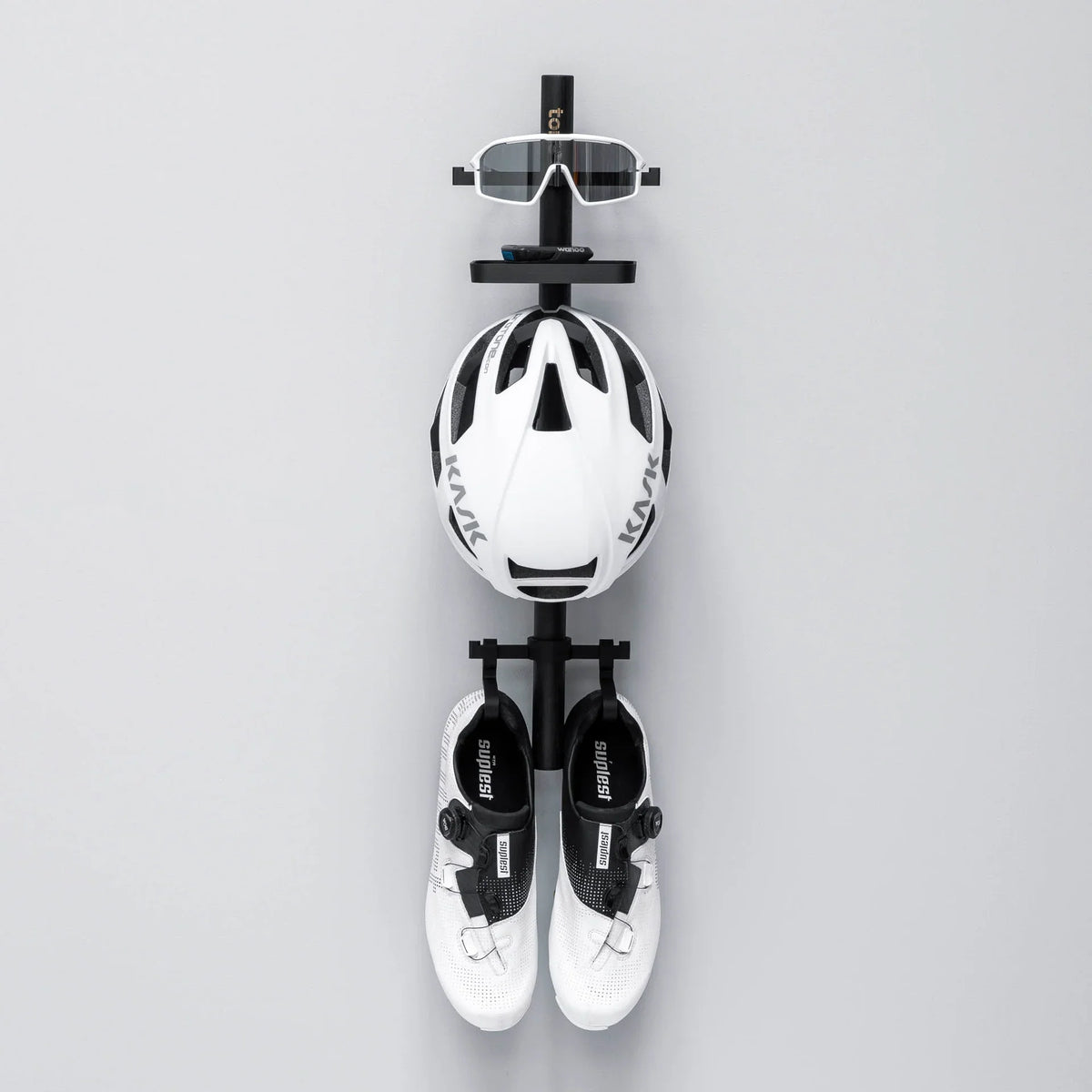 Tons Studio Rack D - Shoes + 2xGlasses + Helmet + Tray