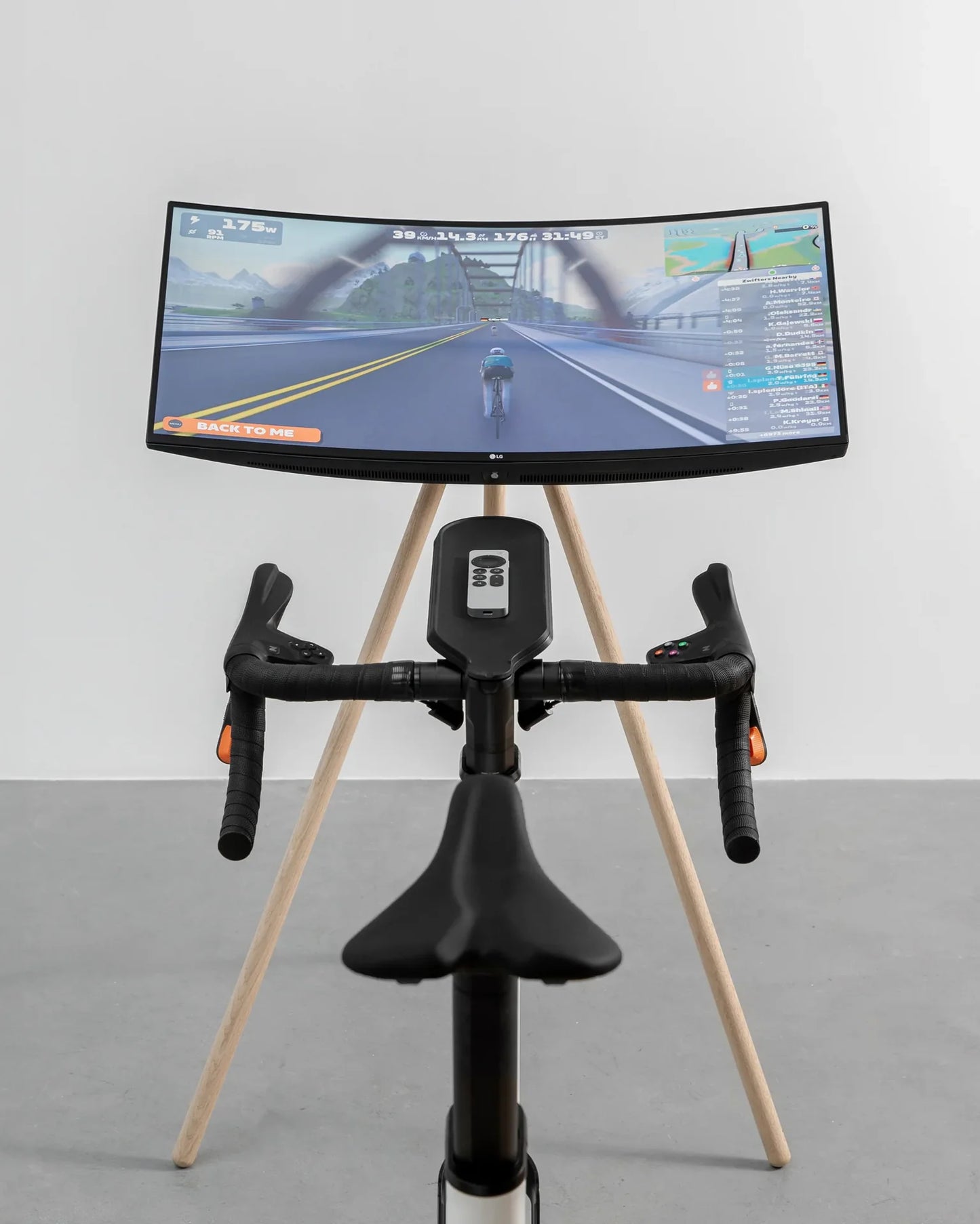 Tons Widescreen Stand + Tray